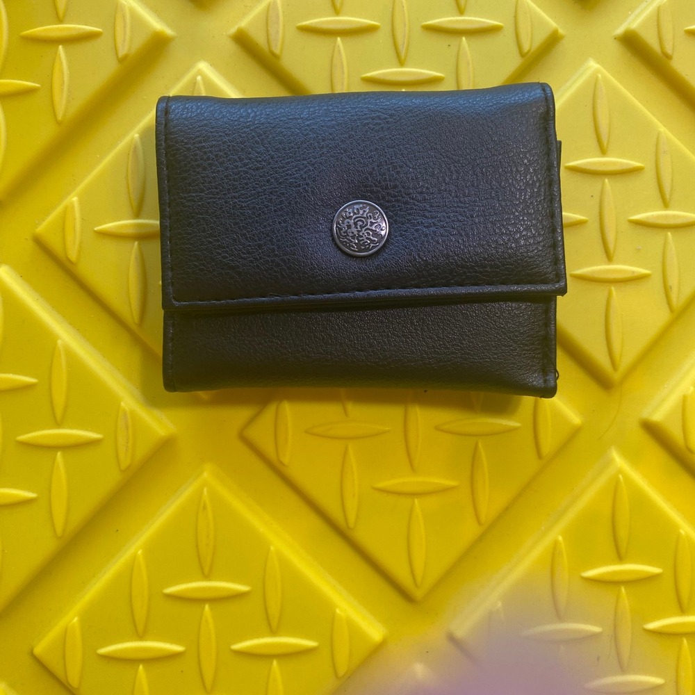 Tahari Womens Black Pebbled Faux‎ Leather Trifold Wallet Snap Closure ID Window